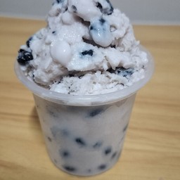 ไอศกรีมโฮมเมด นมกะทิถั่วดำ