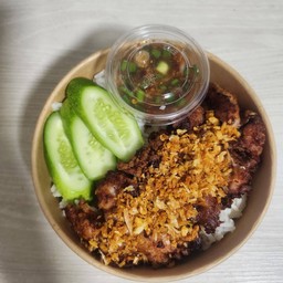 ไก่ทอดสูตรพิเศษ+น้ำจิ้มแจ่วสูตรเด็ดของทางร้าน