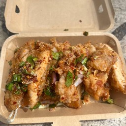 ยำไก่แซบ