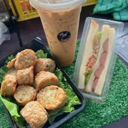 ได่จ๊อห้าดาว+แซนวิช+น้ำ