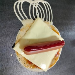 พิซซ่า+ไส้กรอก+ชีส