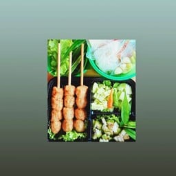 แม่แก้มแหนมเนือง สี่แยกไฟแดงบ้านฟากเลย