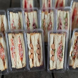 คุณจำรัส ผัดเผ็ดราดข้าว