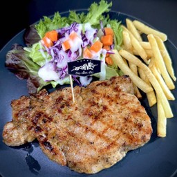 สเต็กหมูพริกไทยดำ