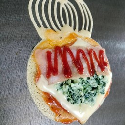 พิซซ่า+ผักโขม+เบคอน+ชีส