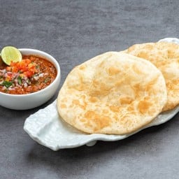 PUNJABI CHOLE BHATURA
