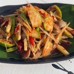 แซ่บลั่นบ้าน