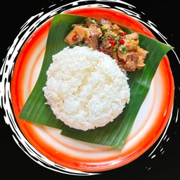 กระเพราหมูตุ๋น
