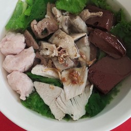 ต้มเลือดหมู