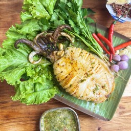 ปลาหมึกหอมย่าง 2-3ตัวโล（八爪鱼烧烤2,3）一公斤