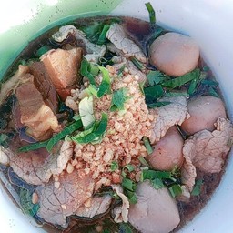 เกาเหลาต้มยำเนื้อน้ำใส