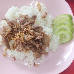 หมูหมูกระเทียม