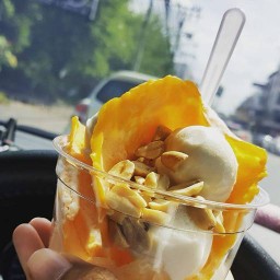 มหาชัย ไอติมกะทิ  ตลาดลานดิน ลำลูกกา คลอง 3