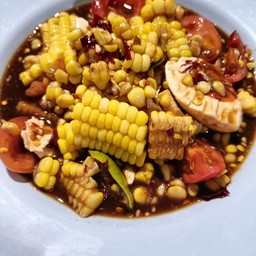 ตำข้าวโพดไข่เค็ม