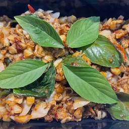 หอยลายผัดพริกเผาสไตล์ไทย