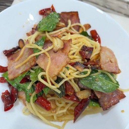 สปาเก็ตตี้พี่แป๊ะ&กะเพราข้าวหอมมะลิ