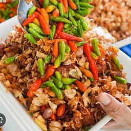 ข้าวหอมมะลิแหนมหมูทอด  ชุดเดือดกระเพาะ   อิ่มพุง 1