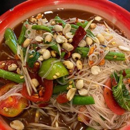 ตำซั่วขนมจีน