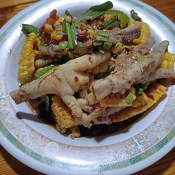 ตำข้าวโพดตีนไก่