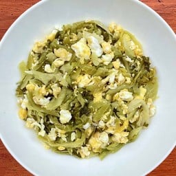 คั่วผักกาดดองใส่ไข่