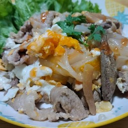 ก๋วยเตี๋ยวคั่วหมูรวม(พิเศษ)