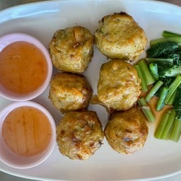 ลูกชิ้นกุ้งหนองมน ใหญ่