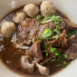 ก๋วยเตี๋ยวเนื้อ