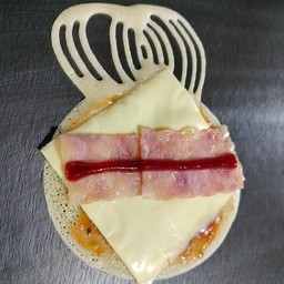 พิซซ่า+เบคอน+ชีส