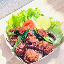 ลาบหมูทอด