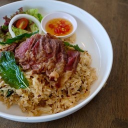 ข้าวกะเพาเนื้อพิคานย่า