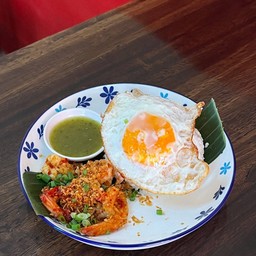 ข้าวกุ้งคั่วพริกเกลือ