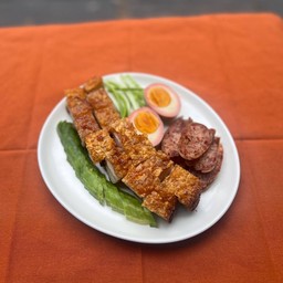 หมูกรอบ(จานใหญ่)