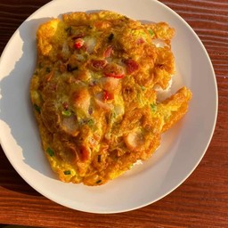 ไข่เจียวทรงเครื่อง ไข่ 3 ฟอง. ( ไม่มีข้าวนะคะ )