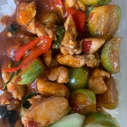 ข้าวผัดพริกแกงมะเขือ