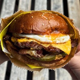 The Big Crack (Breakfast Bacon Cheese Burger)