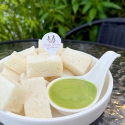 ปังนึ่ง+สังขยาใบเตย