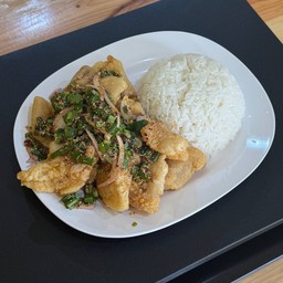 ปลาทอดซอสน้ำตก