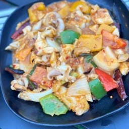 หมึกผัดไข่เค็ม