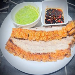 หมูกรอบฉ่ำๆ