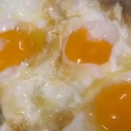 ไข่ดาวไข่ 3 ฟอง. ( ไม่มีข้าวนะคะ ) ไข่ดาว⭐️⭐️