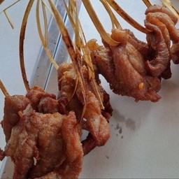 หมูพวง 5พวง ข้าวเหนียว 2 ห่อ