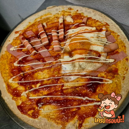 เครปพริกเผา ไส้กรอก แฮมไก่ ไข่ดาว