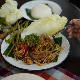 ตำกุ้งสด