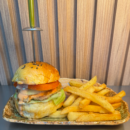 เซตเบอร์เกอร์หมู+เฟรนซ์ฟรายส์