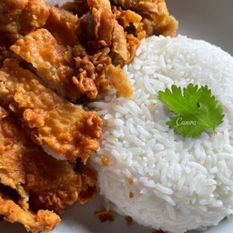 ข้าวไ่ก่ทอด ซอสพริก