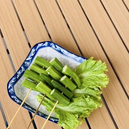 秋葵 กระเจี๊ยบเขียว