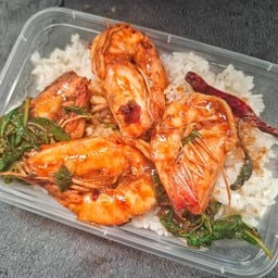 ผัดกะเพรากุ้ง