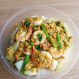 กุ้งผัดผงกะหรี่