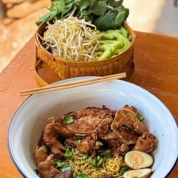 เตี๋ยวไก่ กะละมัง แม่กลอง