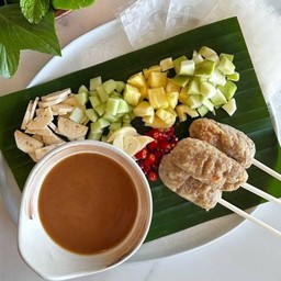 แหนมเนือง